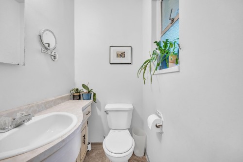 3296 Institute Road, North Vancouver, BC 