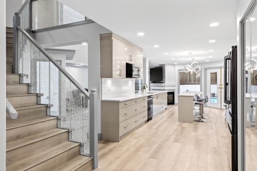 2271 Sorrento Drive, Coquitlam, BC 