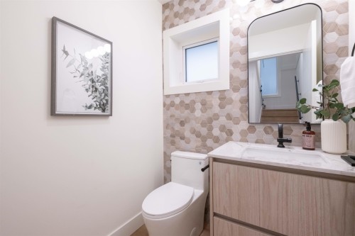 2665 Pender Street E, Vancouver, BC 