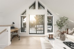 2-2635 12th Avenue W Vancouver, BC V6K 2P4