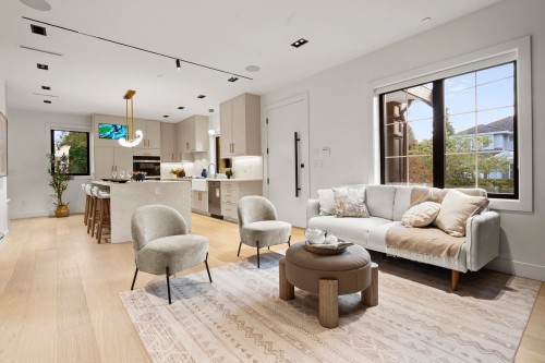 5528 Balaclava Street, Vancouver, BC 