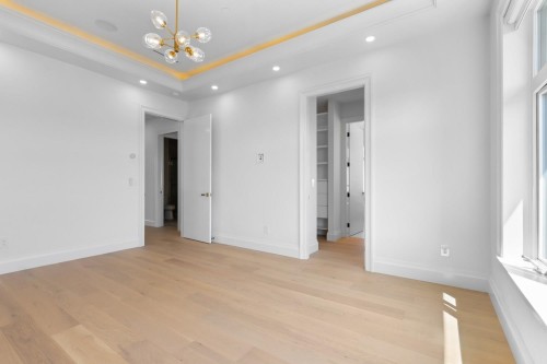 2246 20Th Avenue W, Vancouver, BC 