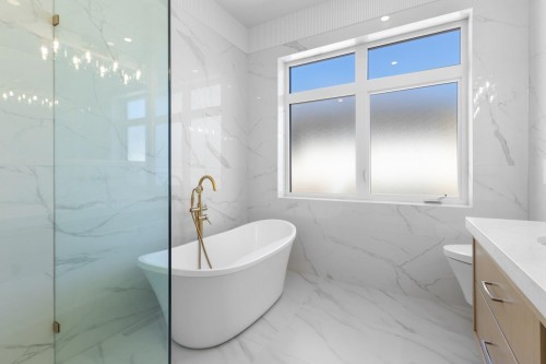 2246 20Th Avenue W, Vancouver, BC 