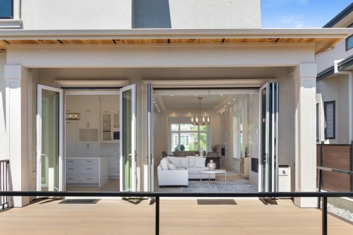 2246 20Th Avenue W, Vancouver, BC 