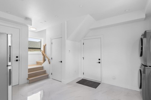 2246 20Th Avenue W, Vancouver, BC 