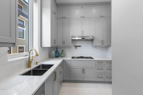 2246 20Th Avenue W, Vancouver, BC 