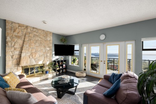 2346 Westhill Drive, West Vancouver, BC 