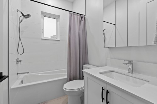 5499 Manor Street, Burnaby, BC 