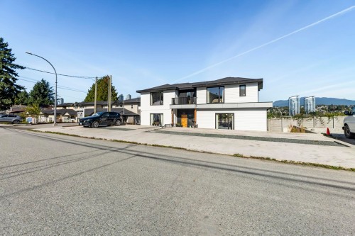 5499 Manor Street, Burnaby, BC 