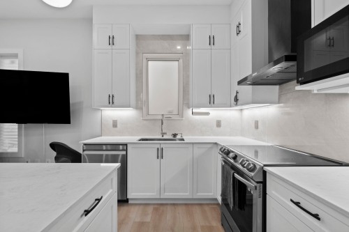 5499 Manor Street, Burnaby, BC 