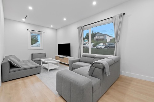 5499 Manor Street, Burnaby, BC 
