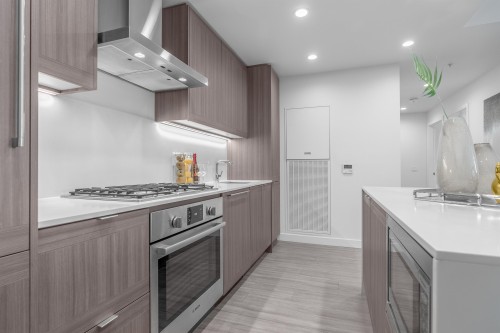 2702-2311 Beta Avenue, Burnaby, BC 