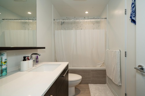 1806-567 Clarke Road, Coquitlam, BC 