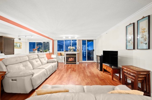 1801-555 Austin Avenue  Coquitlam, BC V3K 6R8