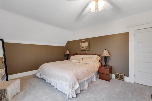 1509 Mahon Avenue, North Vancouver, BC 