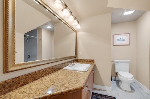 1509 Mahon Avenue, North Vancouver, BC 