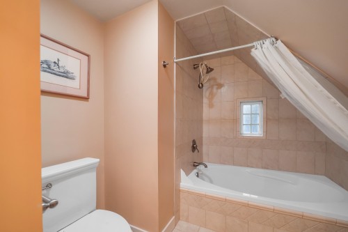 1509 Mahon Avenue, North Vancouver, BC 