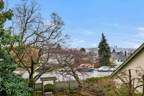 1509 Mahon Avenue, North Vancouver, BC 