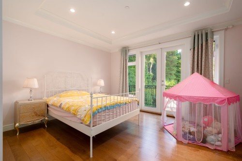 920 3Rd Street, West Vancouver, BC 