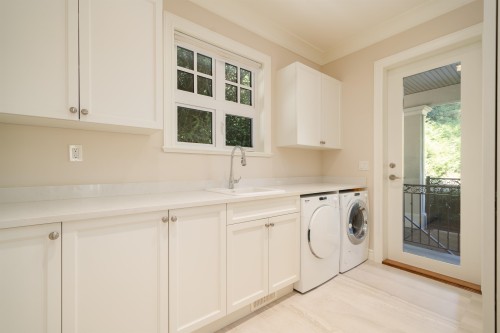 920 3Rd Street, West Vancouver, BC 