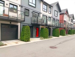 151-4738 Hemlock Way  Tsawwassen, BC V4M 0E3