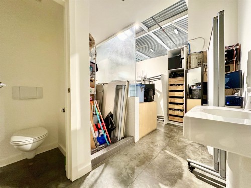 55 Cordova Street E, Vancouver, BC 