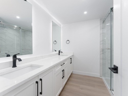 206-9151 No. 5 Road, Richmond, BC 