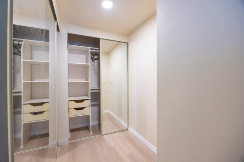 9506 Thomas Drive, Richmond, BC 