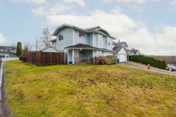 11398 Harrison Street  Maple Ridge, BC V2X 9L2