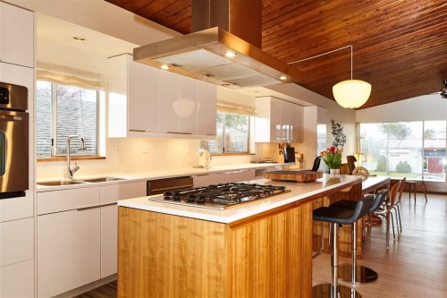 1518 37Th Avenue E, Vancouver, BC 