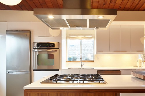 1518 37Th Avenue E, Vancouver, BC 