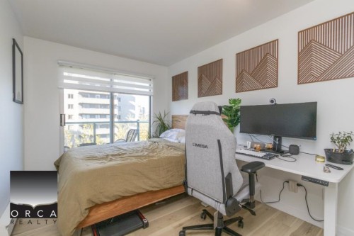 201-111 5Th Street W, North Vancouver, BC 