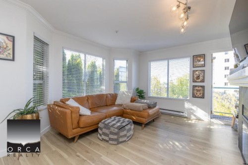 201-111 5Th Street W, North Vancouver, BC 