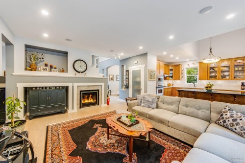 1701 Arbutus Place, Coquitlam, BC 