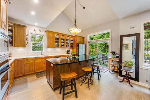 1701 Arbutus Place, Coquitlam, BC 