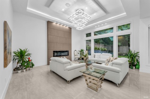 929 Canyon Boulevard, North Vancouver, BC 