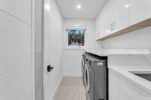 929 Canyon Boulevard, North Vancouver, BC 