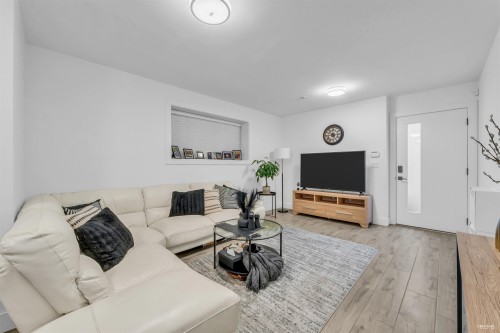 929 Canyon Boulevard, North Vancouver, BC 