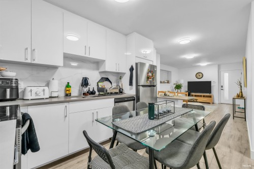 929 Canyon Boulevard, North Vancouver, BC 