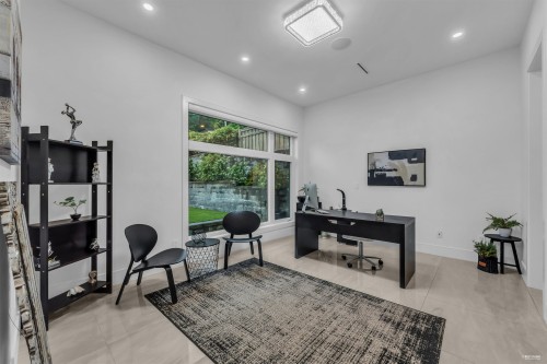 929 Canyon Boulevard, North Vancouver, BC 