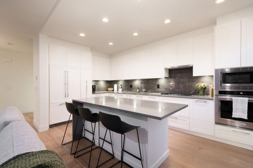 23-3306 Princeton Avenue, Coquitlam, BC 