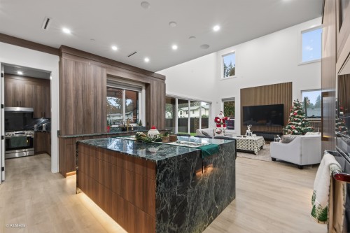 21010 119 Avenue, Maple Ridge, BC 