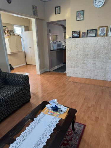 8125 St. George Street, Vancouver, BC 