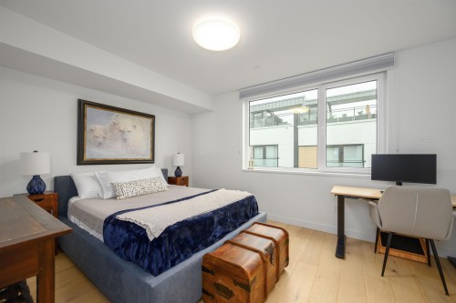 206-649 3Rd Street E, North Vancouver, BC 