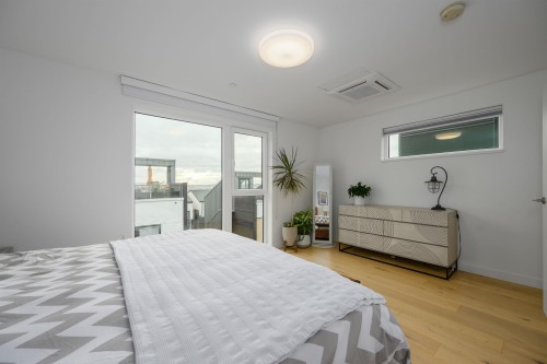 206-649 3Rd Street E, North Vancouver, BC 