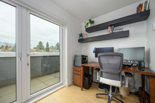 206-649 3Rd Street E, North Vancouver, BC 