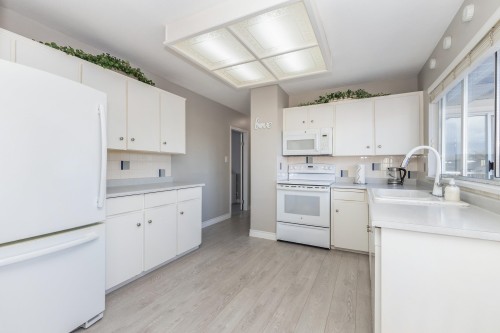 12437 202 Street, Maple Ridge, BC 