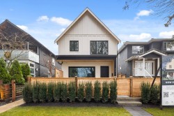 2-810 22nd Avenue E Vancouver, BC V5V 1V7