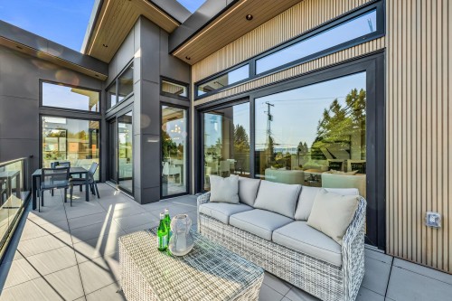 2423 Mathers Avenue, West Vancouver, BC 