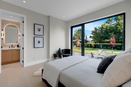 2423 Mathers Avenue, West Vancouver, BC 